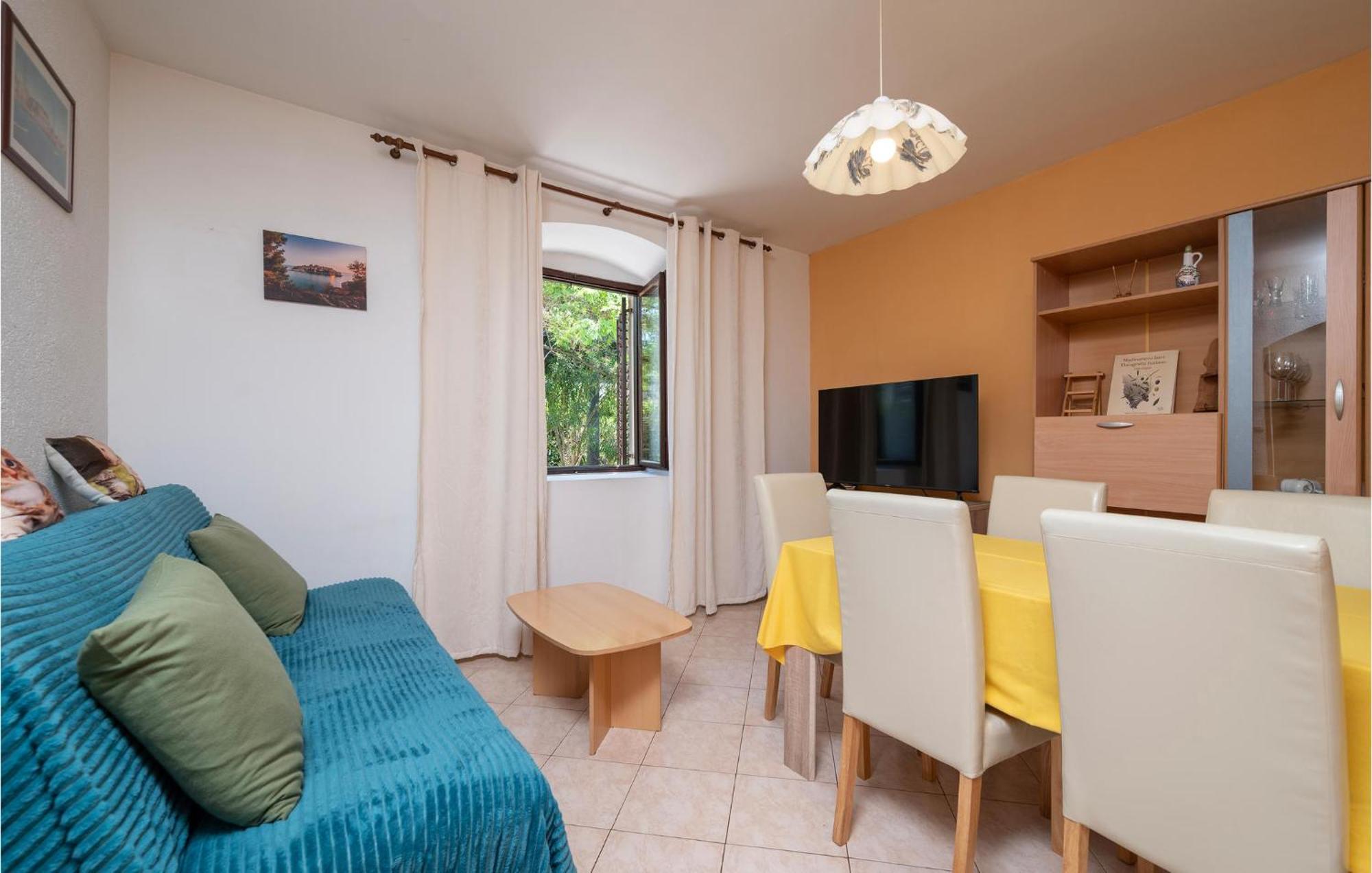 Cozy Apartment In Fazana With Kitchen Esterno foto